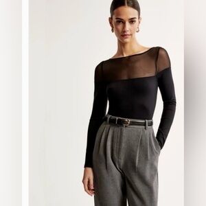 Abercrombie & Fitch Women's Long-Sleeve Mesh Slit Crew Bodysuit Medium M